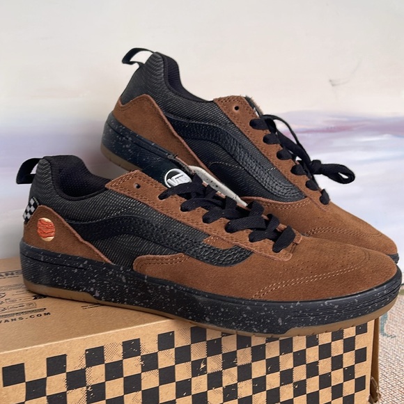 Vans WMNS Zahba
Zion Wright Brown/Multi
VN00070QBF0
Sneakers - Picture 5 of 16